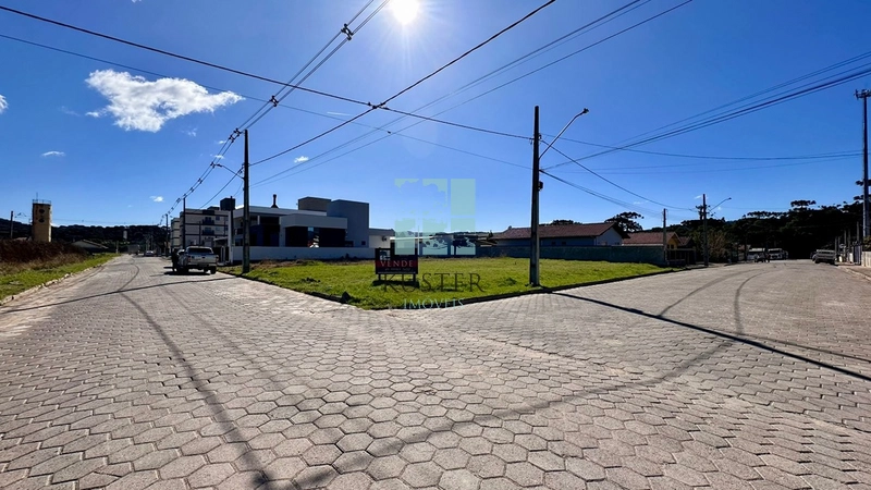 Lote com ótima localização: 1ª foto da galeria de imagens do imóvel
