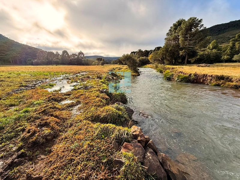 Terreno com rio: 20ª foto da galeria de imagens do imóvel