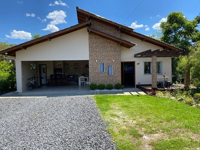 Ótima Casa com Mobilia: 2ª foto da galeria de imagens do imóvel