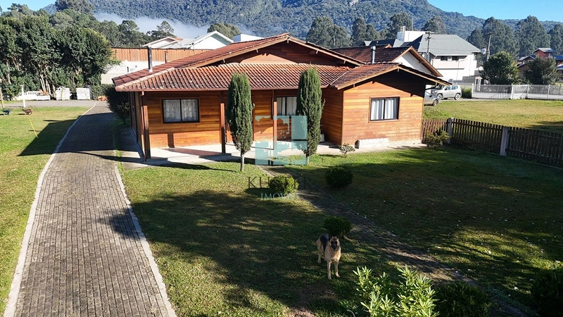 Casa no centro de Urubici: 2ª foto da galeria de imagens do imóvel