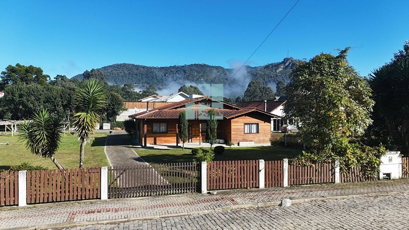 Casa no centro de Urubici: 1ª foto da galeria de imagens do imóvel
