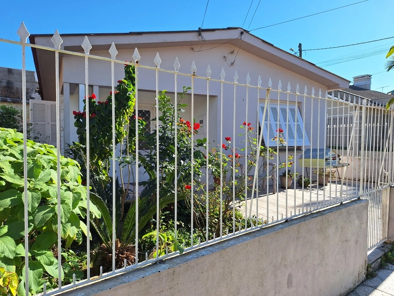 CASA EM ÓTIMA LOCALIZAÇÃO!: 1ª foto da galeria de imagens do imóvel