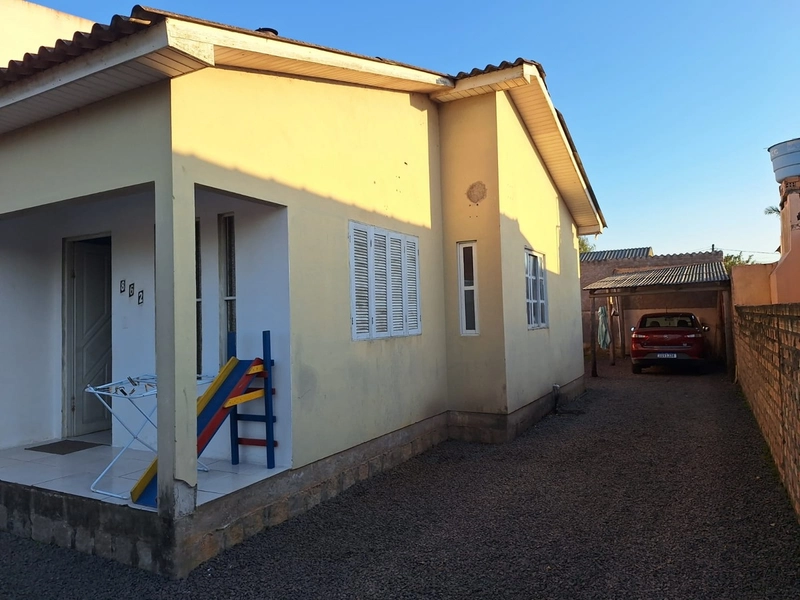 VOCÊ QUE BUSCA UMA CASA EM ÓTIMA LOCALIZAÇÃO!: 2ª foto da galeria de imagens do imóvel