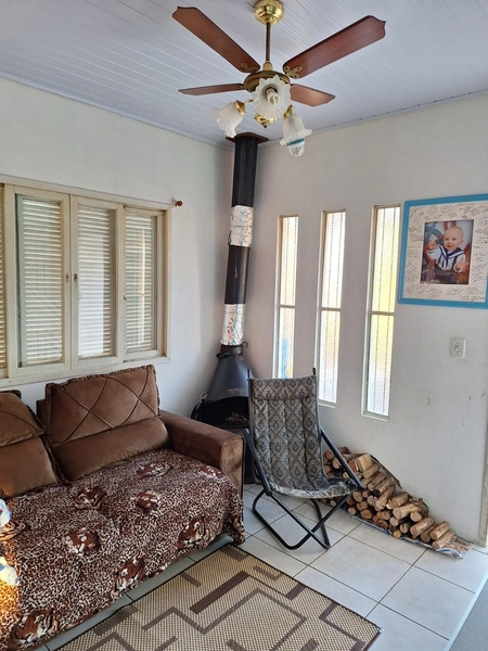 VOCÊ QUE BUSCA UMA CASA EM ÓTIMA LOCALIZAÇÃO!: 4ª foto da galeria de imagens do imóvel