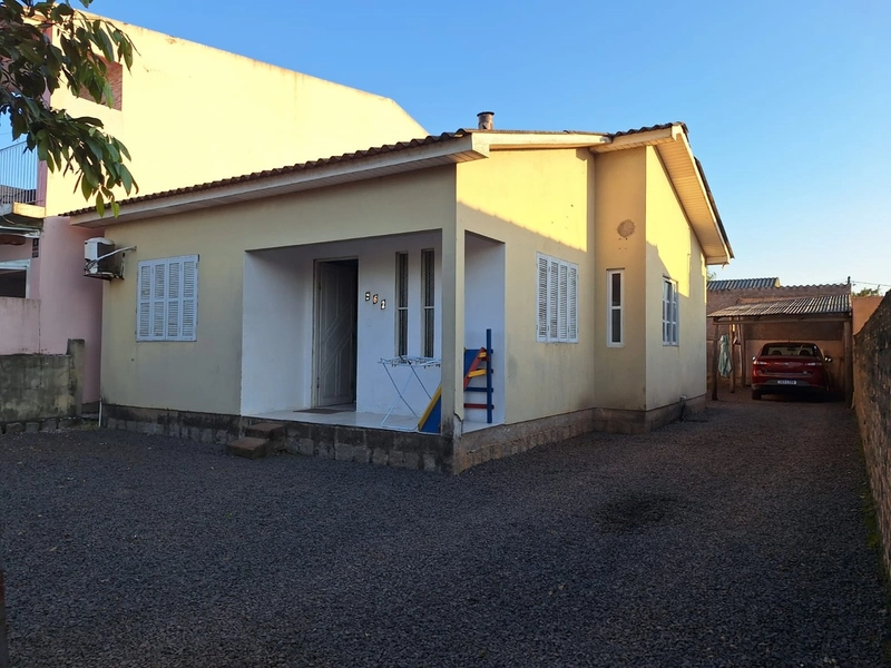 VOCÊ QUE BUSCA UMA CASA EM ÓTIMA LOCALIZAÇÃO!: 1ª foto da galeria de imagens do imóvel