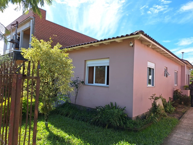 VOCÊ QUE BUSCA UM IMÓVEL ESPAÇOSO E LUGAR TRANQUILO PARA MORAR...: 1ª foto da galeria de imagens do imóvel