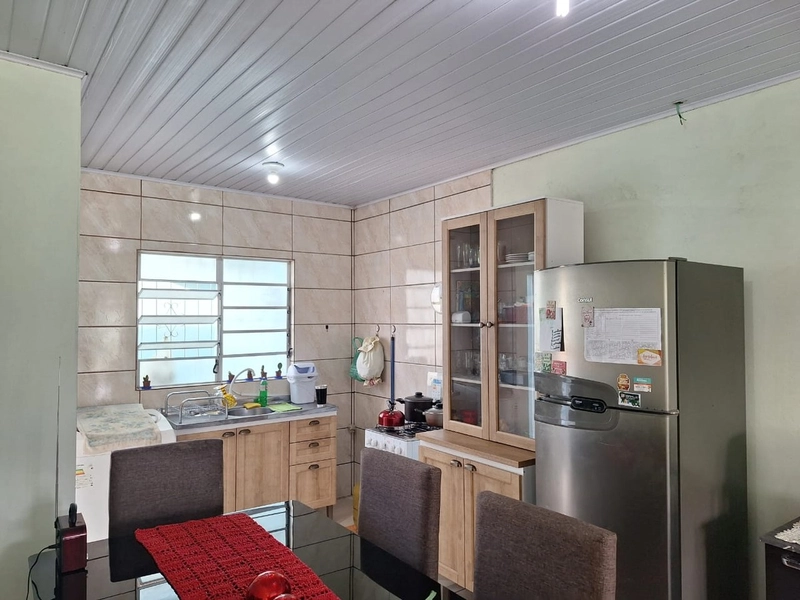 CASA COM ÓTIMA LOCALIZAÇÃO A POUCAS QUADRAS DO CENTRO!: 4ª foto da galeria de imagens do imóvel