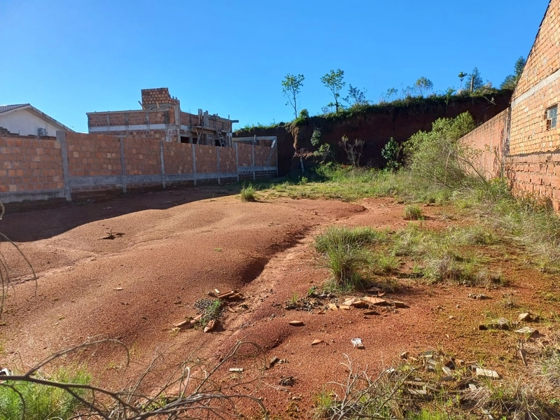 TERRENO NO BAIRRO MAIS DESEJADO DE CAMAQUÃ: 1ª foto da galeria de imagens do imóvel