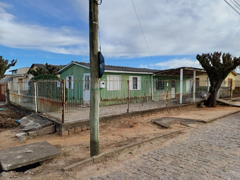 Terreno com ótima posição solar e boa localização!: 1ª foto da galeria de imagens do imóvel