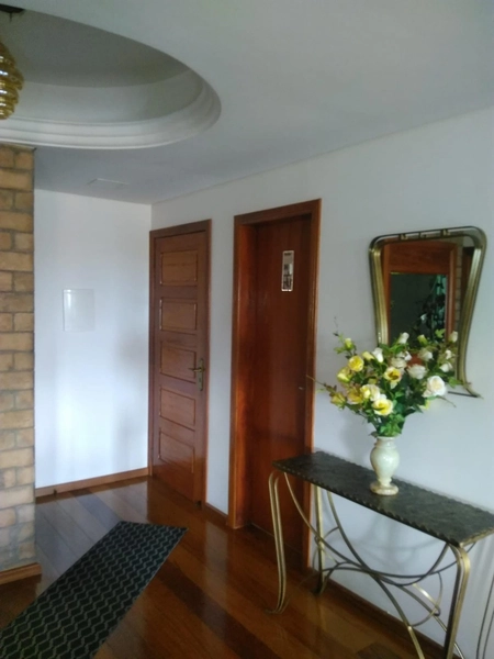 TRIPLEX ENCANTADOR COM TODO CONFORTO QUE VOCÊ MERECE...: 2ª foto da galeria de imagens do imóvel