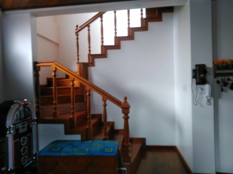 TRIPLEX ENCANTADOR COM TODO CONFORTO QUE VOCÊ MERECE...: 6ª foto da galeria de imagens do imóvel