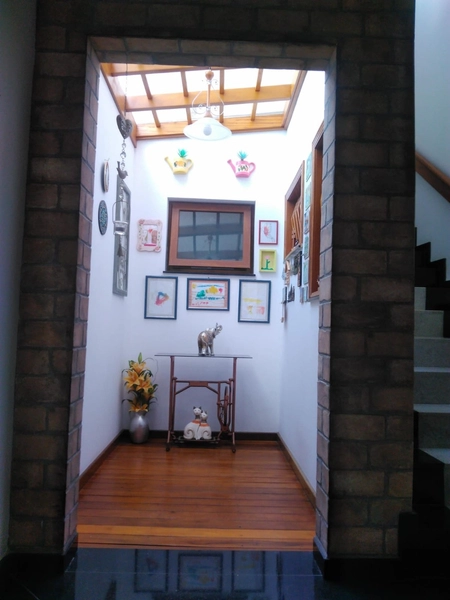 TRIPLEX ENCANTADOR COM TODO CONFORTO QUE VOCÊ MERECE...: 3ª foto da galeria de imagens do imóvel