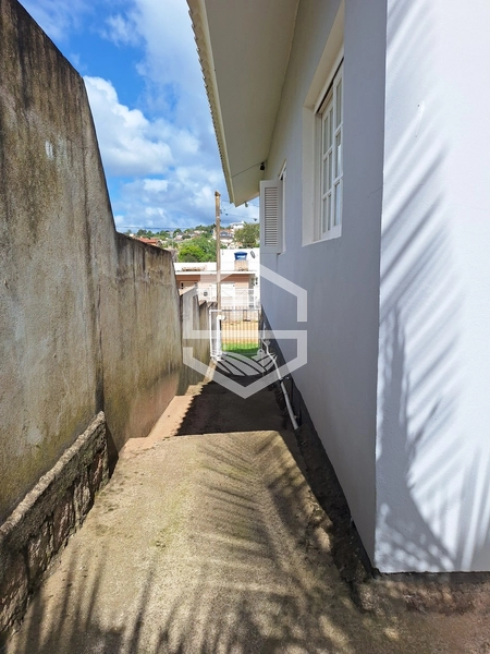 CASA DE ESQUINA COM QUIOSQUE NO FLORESTA!: 17ª foto da galeria de imagens do imóvel