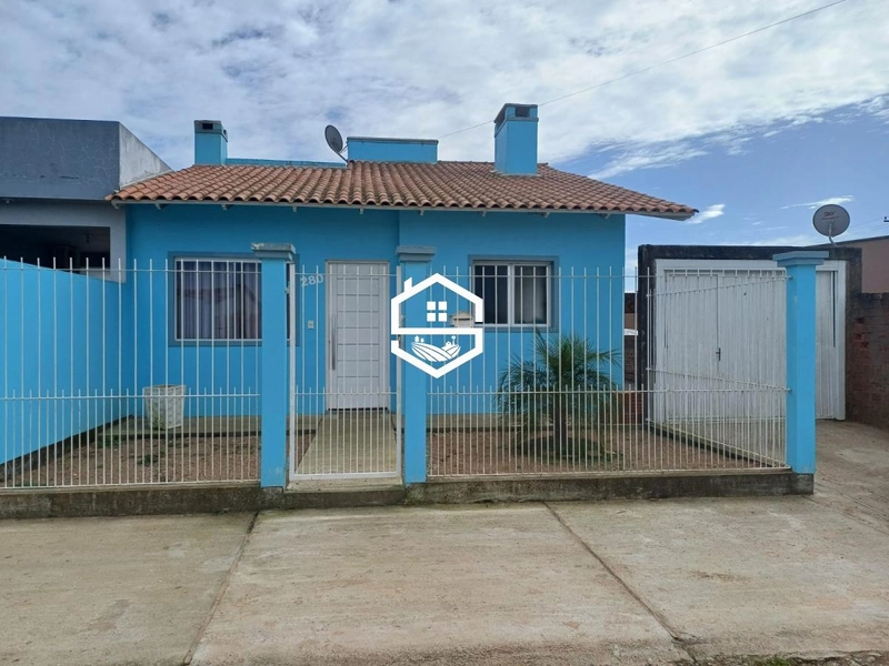 Casa 2 dormitórios para venda em Camaquã: 1ª foto da galeria de imagens do imóvel