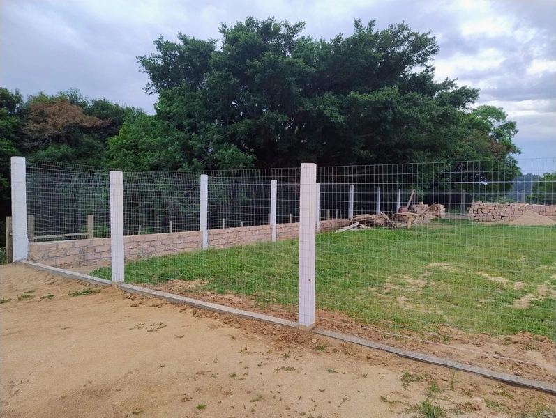 TERRENO PRONTO PARA CONSTRUIR EM CHUVISCA: 3ª foto da galeria de imagens do imóvel