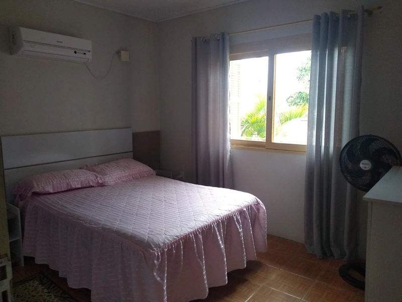 CASA 3 DORMITÓRIOS COM GARAGEM AMPLA COM CHURRASQUEIRA...: 10ª foto da galeria de imagens do imóvel