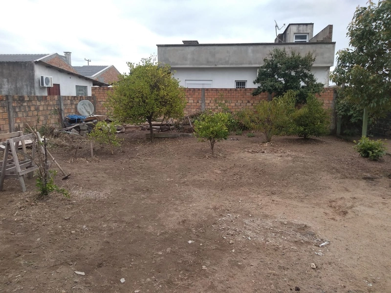 CASA 3 DORMITÓRIOS COM GARAGEM AMPLA COM CHURRASQUEIRA...: 15ª foto da galeria de imagens do imóvel