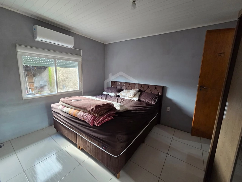 CASA COM PÁTIO E SUÍTE NO OURO VERDE!!: 3ª foto da galeria de imagens do imóvel