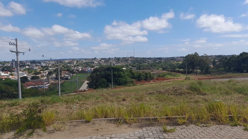 UM TERRENO PARA CONSTRUIR SEU LAR, TEMOS UMA OPORTUNIDADE PARA VOCÊ!: 3ª foto da galeria de imagens do imóvel