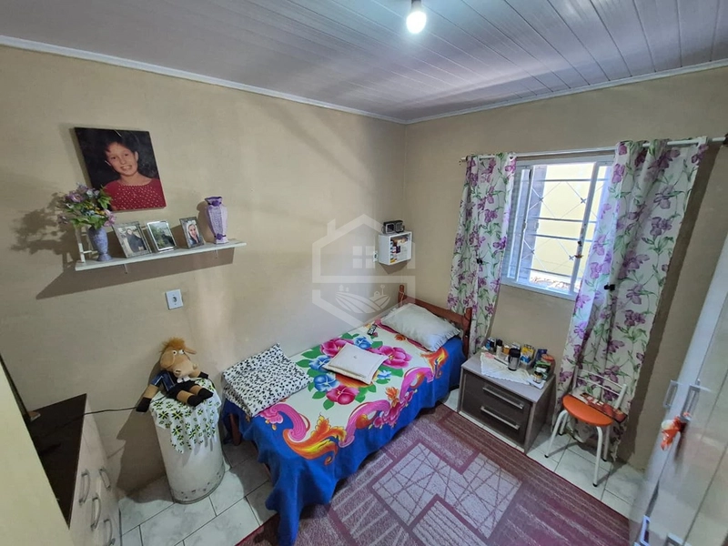 CASA EM EXCELENTE LOCALIZAÇÃO - PRÓXIMA A LOUREIRO DA SILVA!: 6ª foto da galeria de imagens do imóvel