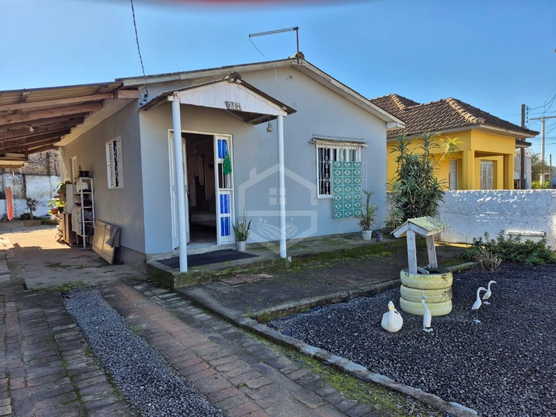CASA EM EXCELENTE LOCALIZAÇÃO - PRÓXIMA A LOUREIRO DA SILVA!: 2ª foto da galeria de imagens do imóvel