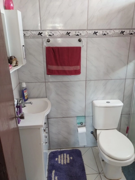 CASA AMPLA E BEM LOCALIZADA PRÓXIMA AO CENTRO...: 7ª foto da galeria de imagens do imóvel