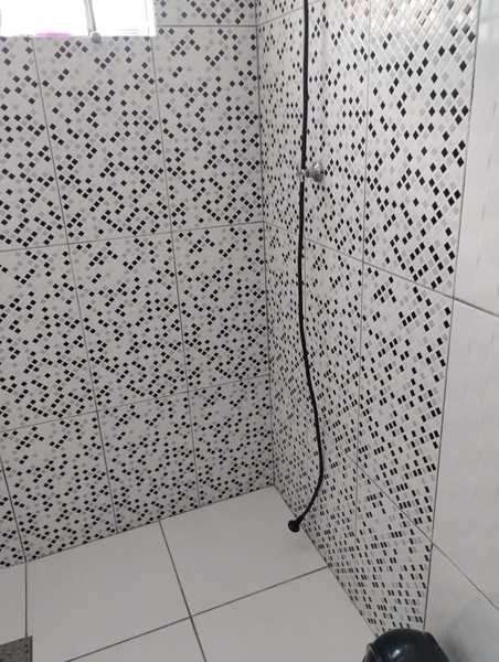 CASA AMPLA E BEM LOCALIZADA PRÓXIMA AO CENTRO...: 6ª foto da galeria de imagens do imóvel