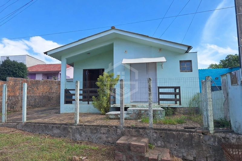 CASA NO FLORESTA - 3 DORMITÓRIOS: 1ª foto da galeria de imagens do imóvel