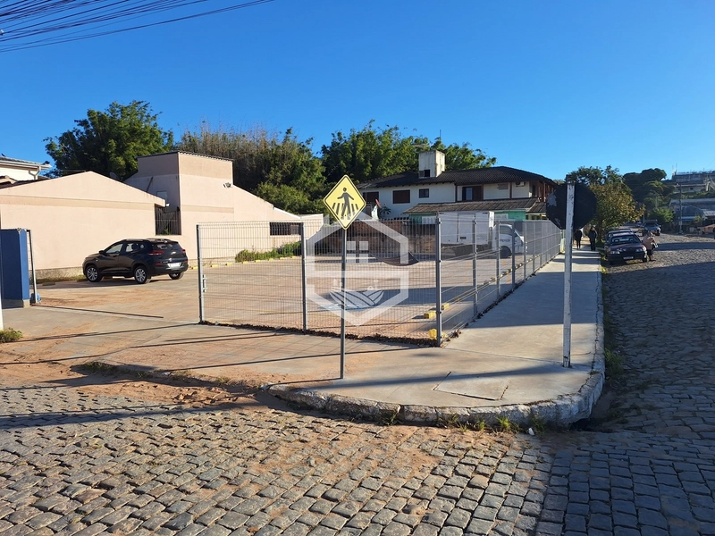 TERRENO DE ESQUINA NA JÚLIO DE CASTILHOS: 1ª foto da galeria de imagens do imóvel