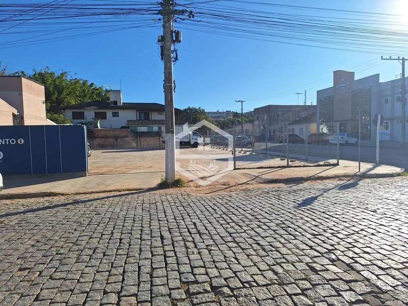 TERRENO DE ESQUINA NA JÚLIO DE CASTILHOS: 3ª foto da galeria de imagens do imóvel