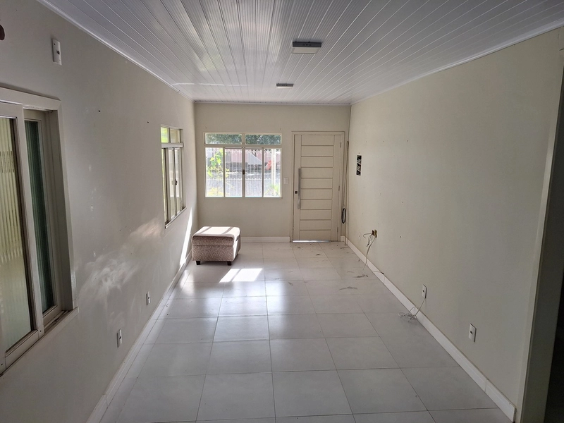 VOCÊ QUE BUSCA POR UM IMÓVEL ESPAÇOSO, VENHA CONFERIR.....: 3ª foto da galeria de imagens do imóvel