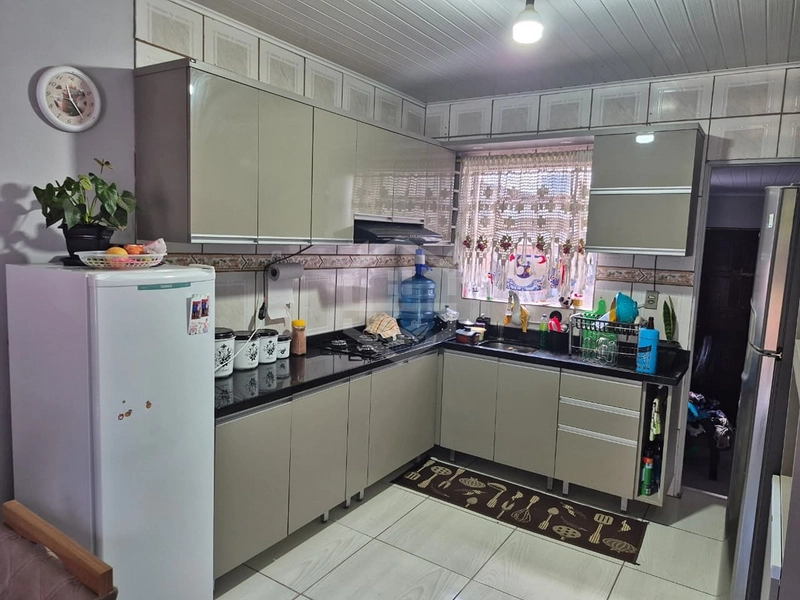 CASA COM PISCINA - FÁCIL ACESSO - PÁTIO: 2ª foto da galeria de imagens do imóvel