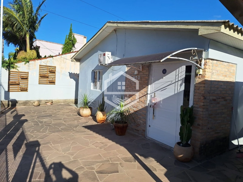 CASA COM PISCINA NO BAIRRO OLARIA!: 1ª foto da galeria de imagens do imóvel