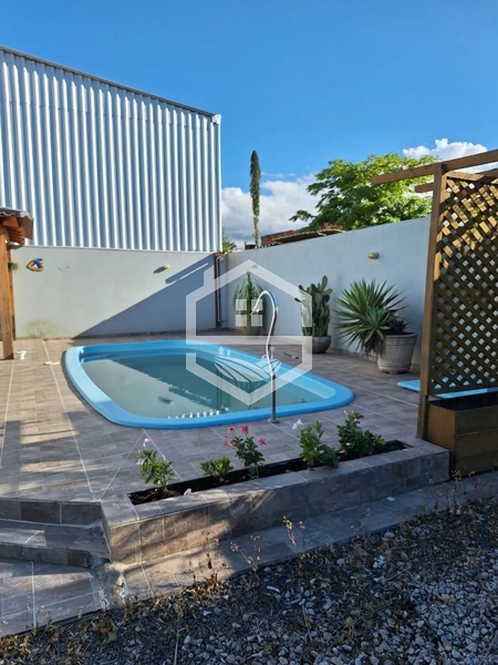 CASA COM PISCINA NO BAIRRO OLARIA!: 6ª foto da galeria de imagens do imóvel