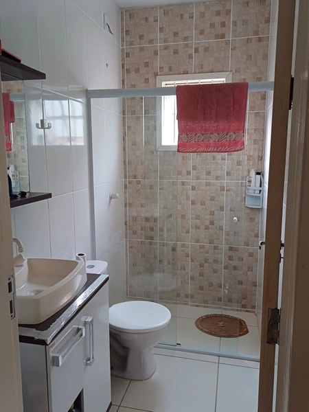 CASA DE LAJE, ACONCHEGANTE, EM BOA LOCALIZAÇÃO!: 8ª foto da galeria de imagens do imóvel