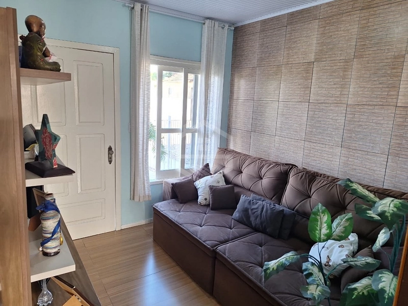 CASA PRÓXIMA AO CENTRO DA CIDADE!: 2ª foto da galeria de imagens do imóvel