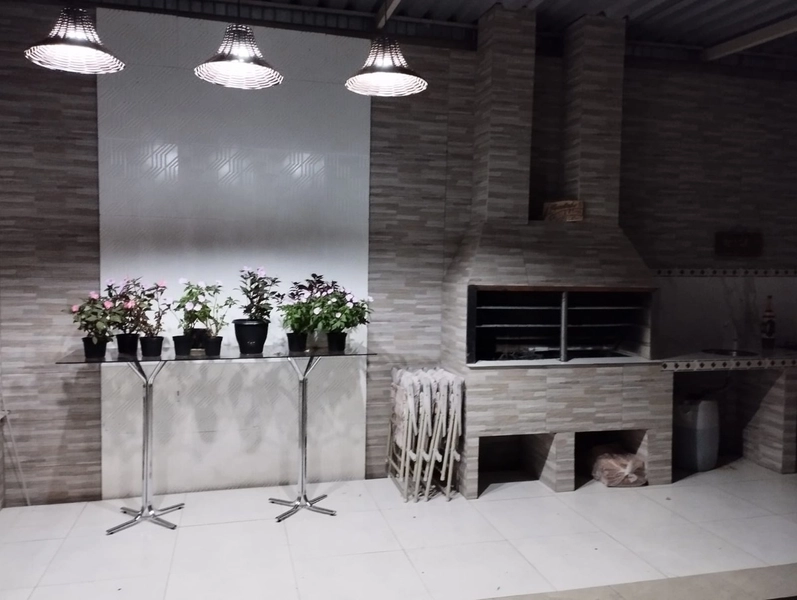 UMA BELA CASA ESPERA POR VOCÊ... VENHA CONFERIR!: 3ª foto da galeria de imagens do imóvel