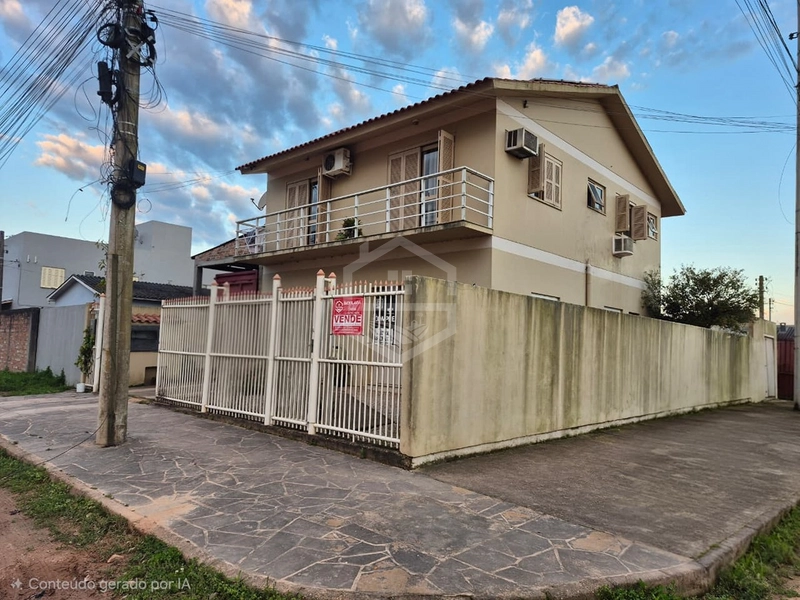 Sobrado 2 dormitórios para Venda em Camaquã: 1ª foto da galeria de imagens do imóvel