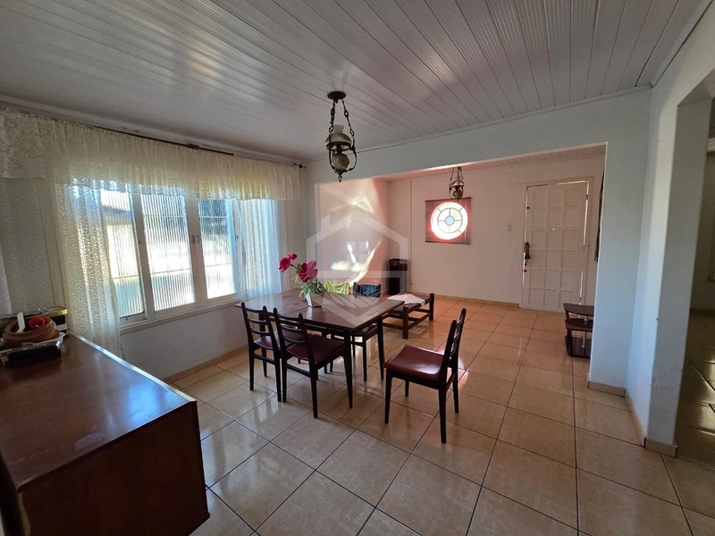 UMA CASA PERTO DO CENTRO QUE VOCÊ PRECISA CONFERIR!: 2ª foto da galeria de imagens do imóvel
