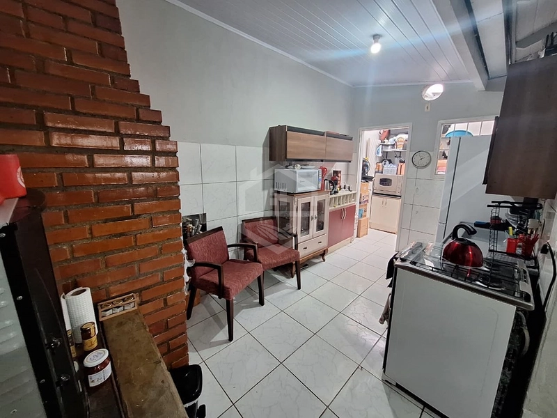 CASA NO BAIRRO MAIS PROCURADO DA CIDADE - OLARIA!: 3ª foto da galeria de imagens do imóvel