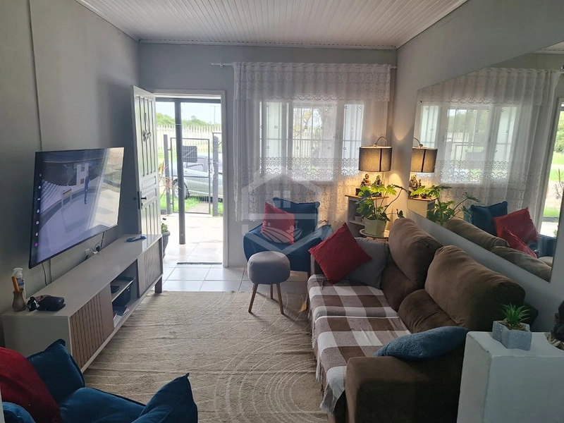 CASA NO BAIRRO MAIS PROCURADO DA CIDADE - OLARIA!: 4ª foto da galeria de imagens do imóvel