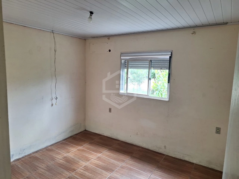 CASA COM CHURRASQUEIRA E PÁTIO AMPLO.: 4ª foto da galeria de imagens do imóvel