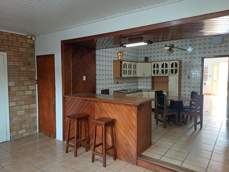 CASA TÉRREA, BOA LOCALIZAÇÃO, DE LAJE NO DONA TEREZA...: 3ª foto da galeria de imagens do imóvel