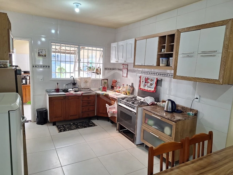 CASA DE LAJE NO OLARIA! VEM CONHECER!: 5ª foto da galeria de imagens do imóvel