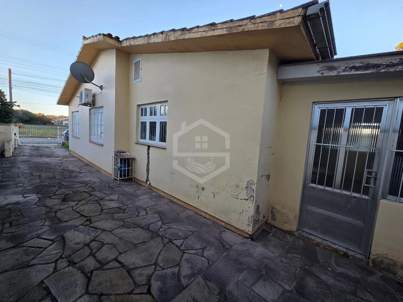 CASA RESIDENCIAL COM PÁTIO INDIVIDUAL: 11ª foto da galeria de imagens do imóvel
