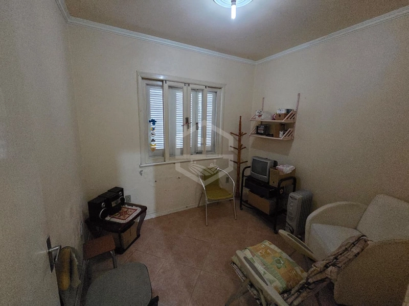 CASA RESIDENCIAL COM PÁTIO INDIVIDUAL: 8ª foto da galeria de imagens do imóvel