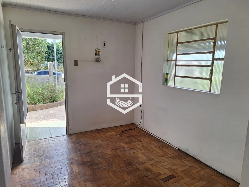 CASA 2 DORMITÓRIOS-BAIRRO OLIVEIRA- PERTO DE ESCOLAS: 7ª foto da galeria de imagens do imóvel