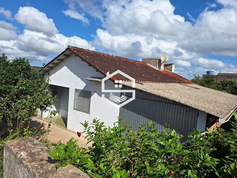 CASA 2 DORMITÓRIOS-BAIRRO OLIVEIRA- PERTO DE ESCOLAS: 2ª foto da galeria de imagens do imóvel