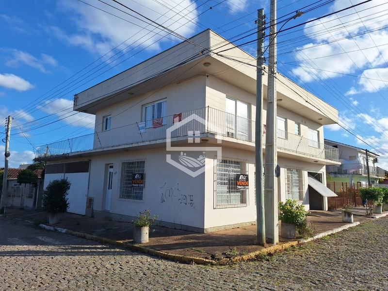 SOBRADO DE ESQUINA COM APTIDÃO COMERCIAL E APTO RESIDENCIAL!: 1ª foto da galeria de imagens do imóvel