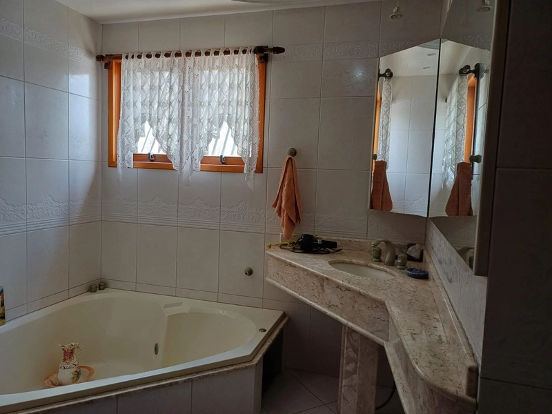 LINDA CASA NO BAIRRO MAIS PROCURADO DA CIDADE...: 12ª foto da galeria de imagens do imóvel